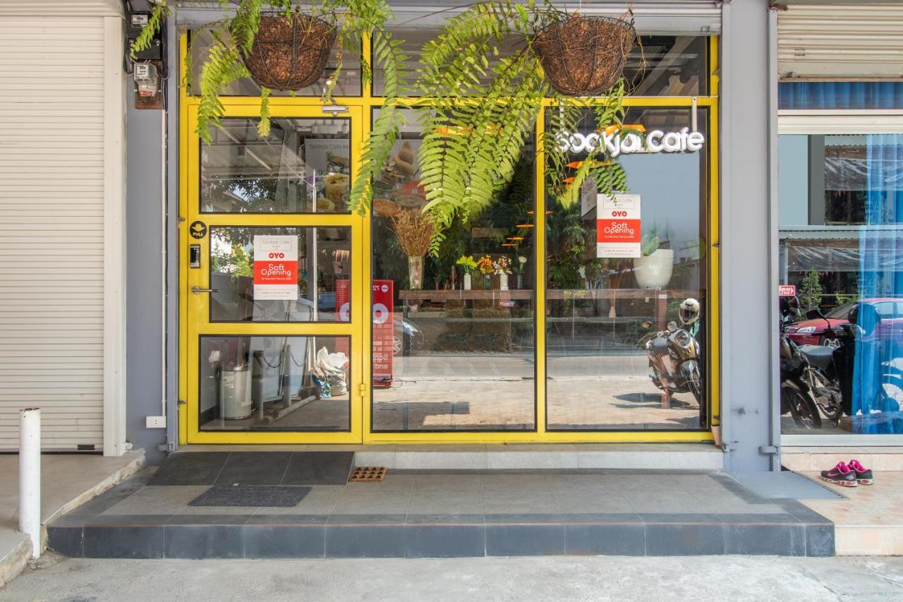 Oyo 726 Sookjai Cafe And Hostel Chiang Mai Exterior photo